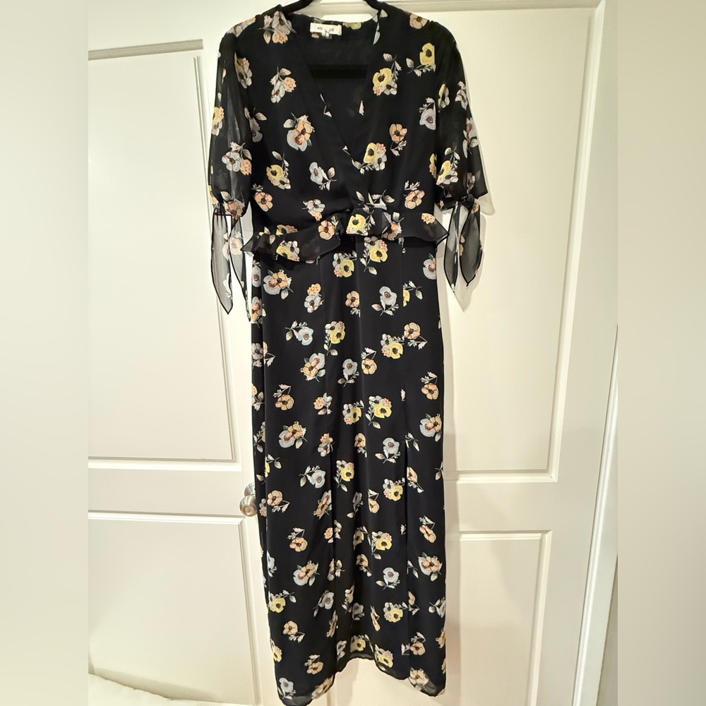 Avec Les Filles Black Floral flutter Sleeve Maxi Dress